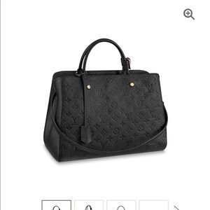 Beautiful purse worn couple months